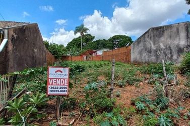 Terreno &agrave; venda - 283m&sup2; - Parque San Marino