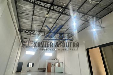 Sal&atilde;o Comercial para alugar - 225m&sup2; - Parque do Lago