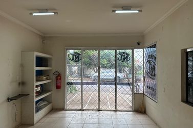 Casa &agrave; venda - 250m&sup2; - ZONA I