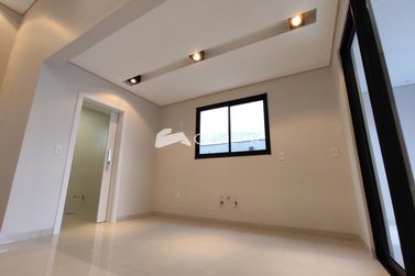 Casa &agrave; venda - 152m&sup2; - JARDIM PANCERA
