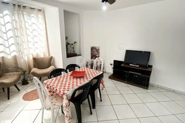 Casa &agrave; venda - 202m&sup2; - Zona Armaz&eacute;m