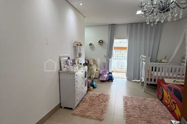 Sobrado &agrave; venda - 210m&sup2; - JARDIM ALPHAVILLE