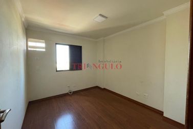 Apartamento &agrave; venda - 129m&sup2; - ZONA II