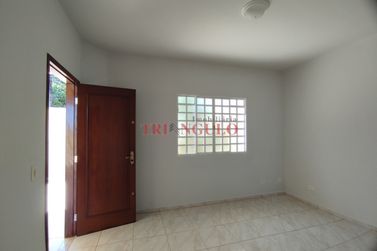 Casa para alugar - ZONA VI