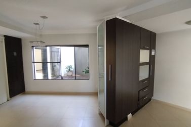 Casa &agrave; venda - 406m&sup2; - Zona II