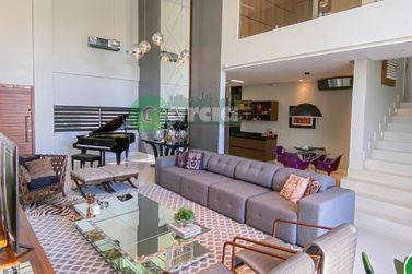 Casa &agrave; venda - 540m&sup2; - -