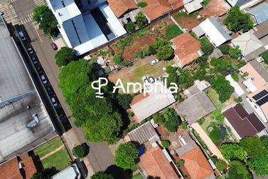 Terreno &agrave; venda - 700m&sup2; - Jardim Porto Alegre