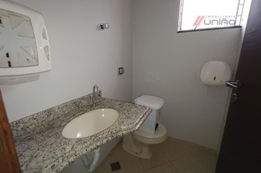 Sal&atilde;o Comercial para alugar - 600m&sup2; - Zona I