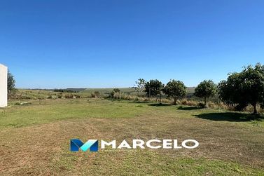 Ch&aacute;cara &agrave; venda - 2000m&sup2; - PR - 580