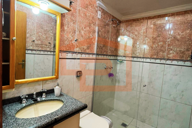 Sobrado &agrave; venda - 188m&sup2; - Zona II
