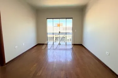 Sobrado &agrave; venda - 376m&sup2; - Zona I