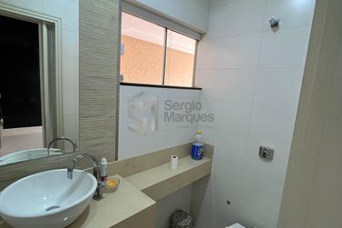 Sobrado &agrave; venda - 247m&sup2; - Zona VI