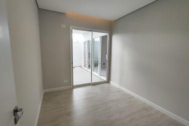 Casa &agrave; venda - 220m&sup2; - Parque Residencial Metropolitano