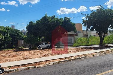Terreno &agrave; venda - 412m&sup2; - Parque do Lago