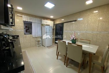 Casa &agrave; venda - 140m&sup2; - CENTRO