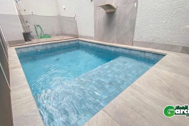 Casa &agrave; venda - 256m&sup2; - -