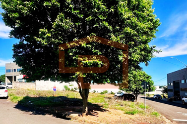 Terreno &agrave; venda - 880m&sup2; - Parque Bandeirantes