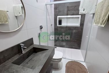 Casa &agrave; venda - 92m&sup2; - JARDIM TROPICAL