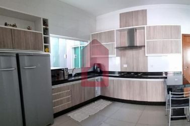 Casa &agrave; venda - 233m&sup2; - Jardim Tamoio