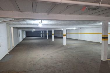 Sal&atilde;o Comercial para alugar - 243m&sup2; - Zona I