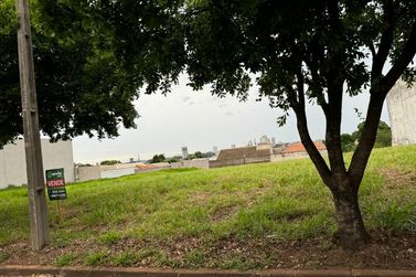 Terreno &agrave; venda - 533m&sup2; - PARQUE ALTO PARAN&Aacute;