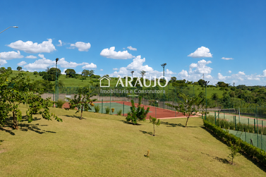 Terreno &agrave; venda - 275m&sup2; - Condom&iacute;nio Residencial Jardins de Versailles