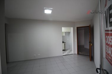 Apartamento &agrave; venda - 38m&sup2; - Zona I