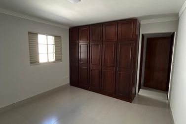 Apartamento para alugar - 150m&sup2; - Zona I