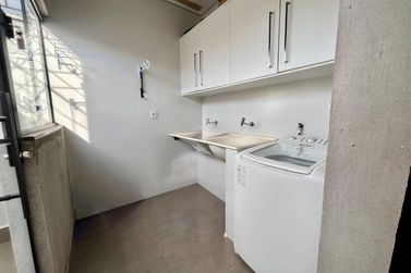 Casa &agrave; venda - Centro