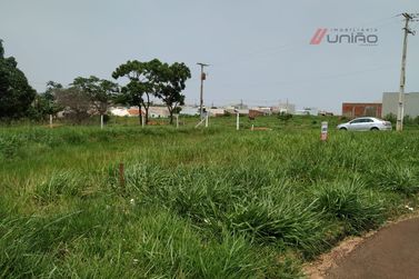 Terreno &agrave; venda - 393m&sup2; - Jardim Colorado