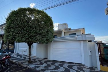 Sobrado &agrave; venda - 490m&sup2; - Centro