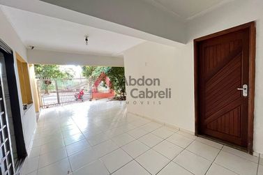 Casa para alugar - 100m&sup2; - Jardim Los Angeles