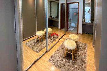 Sobrado &agrave; venda - 260m&sup2; - Parque do Lago