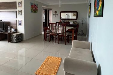 Apartamento &agrave; venda - 182m&sup2; - Centro