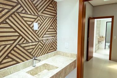 Casa &agrave; venda - 130m&sup2; - Jardim Santa Clara