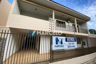 Sobrado &agrave; venda - 223m&sup2; - Zona II