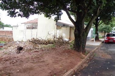 Terreno &agrave; venda - 261m&sup2; - Parque Bandeirantes