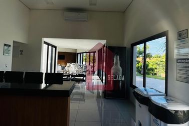 Terreno &agrave; venda - 246m&sup2; - Zona III