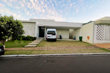 Casa &agrave; venda - 314m&sup2; - Jardim Petr&oacute;polis