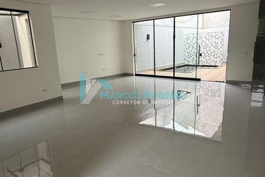 Sobrado &agrave; venda - 200m&sup2; - Jardim Melhoramentos