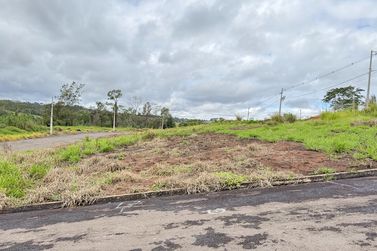 Terreno &agrave; venda - 128m&sup2; - Residencial It&aacute;lia III