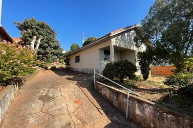 Casa &agrave; venda - 75m&sup2; - ZONA IV