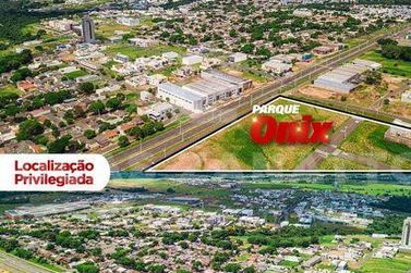 Terreno &agrave; venda - 360m&sup2; - Parque Onix