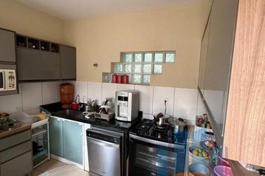 Casa &agrave; venda - 242m&sup2; - Zona I