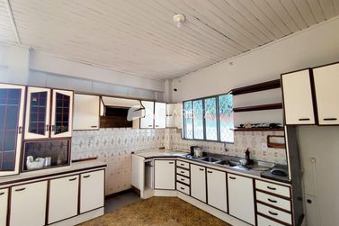 Casa &agrave; venda - 182m&sup2; - CENTRO