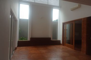 Casa &agrave; venda - 332m&sup2; - Zona V