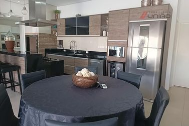 Casa &agrave; venda - 520m&sup2; - Cond. Ecoville Residence