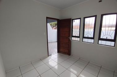 Casa para alugar - 85m&sup2; - JARDIM IPANEMA