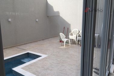 Casa &agrave; venda - 320m&sup2; - Residencial Ecoville