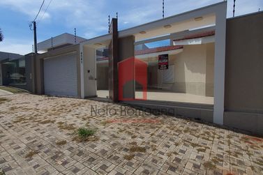 Casa para alugar - 380m&sup2; - Zona I